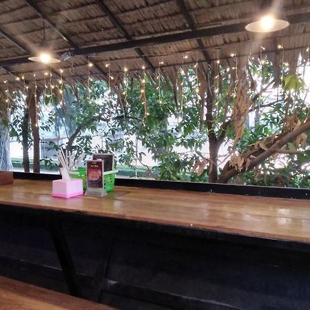 Ecran Riverfront Guesthouse Kâmpôt Zewnętrze zdjęcie