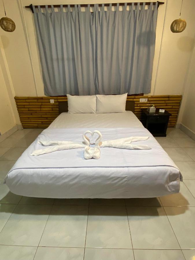 Ecran Riverfront Guesthouse Kâmpôt Zewnętrze zdjęcie