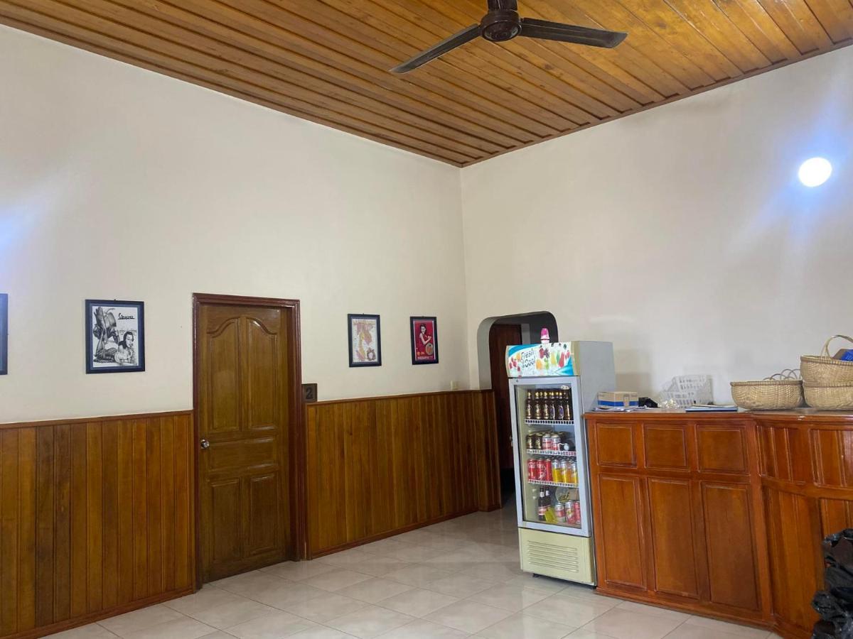 Ecran Riverfront Guesthouse Kâmpôt Zewnętrze zdjęcie