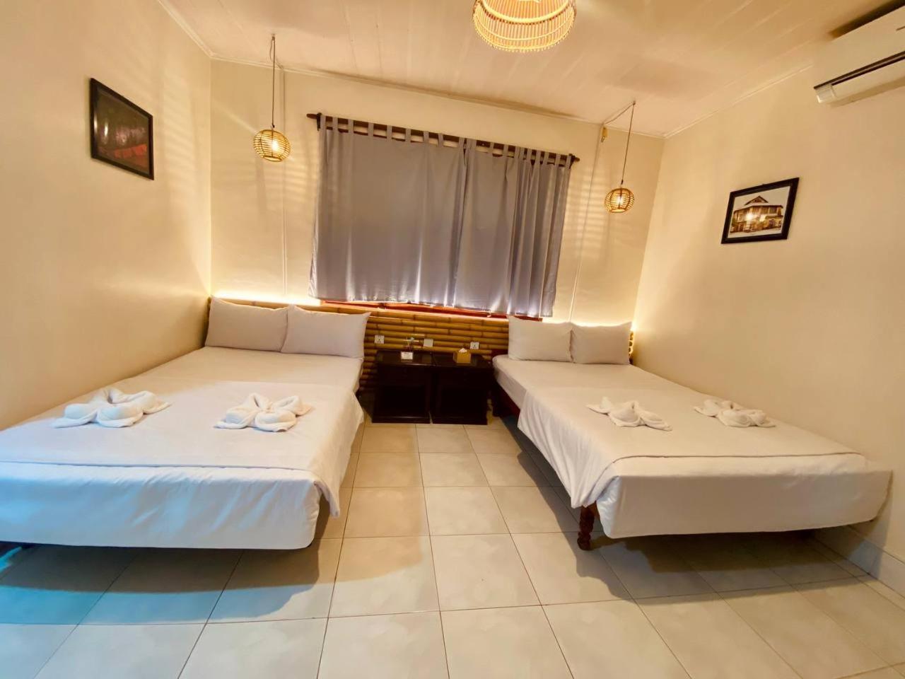 Ecran Riverfront Guesthouse Kâmpôt Zewnętrze zdjęcie