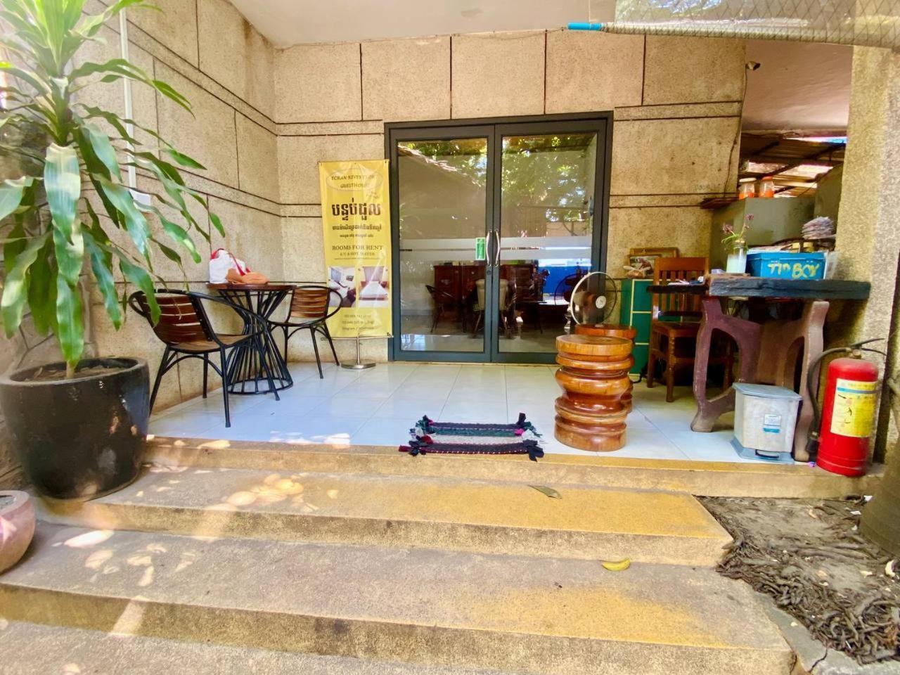 Ecran Riverfront Guesthouse Kâmpôt Zewnętrze zdjęcie